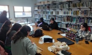 Biblioteca: nuevo horario de atención al público